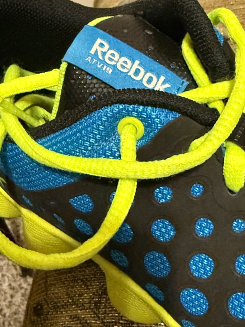 Reebok ATV19 Youth Running/Athletic Sneakers - Picture 3 of 6